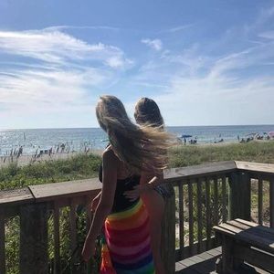 Meet your Posher, Naomi